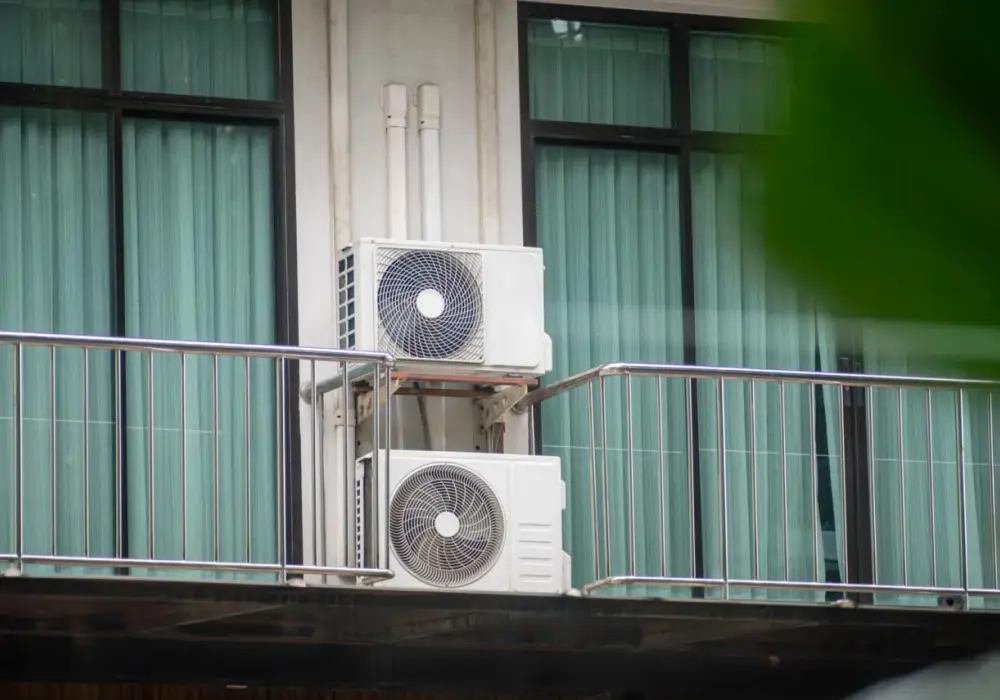 Klimatyzacja w bloku/domu: Formalności, zgody i przepisy. Sprawdź!
