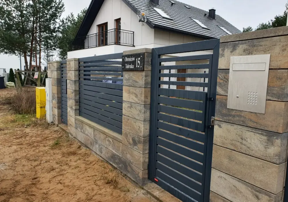 Ile kosztuje budowa ogrodzenia? Sprawdź cennik i oszczędź!