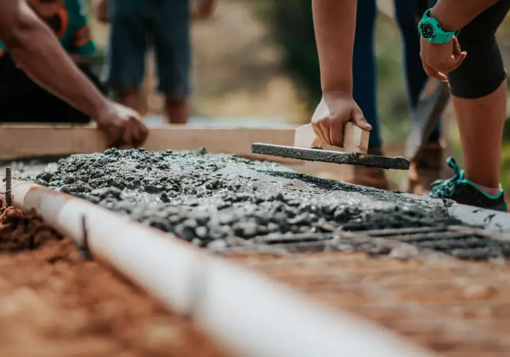 Beton B20 (C16/20) cena 2026: Ile kosztuje m³ i jakie są ukryte koszty?
