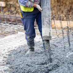 Jak obliczyć ile betonu na wieniec? Praktyczne porady i przykłady obliczeń
