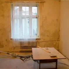 Jak oczyścić cegłę z tynku – skuteczne metody i porady krok po kroku