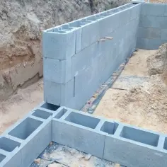 Ile betonu na m² pustaka szalunkowego? Obliczenia i oszczędności bez błędów