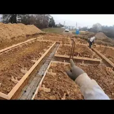 Ile betonu na fundamenty domu 120m2? Sprawdź, jak uniknąć błędów w obliczeniach!