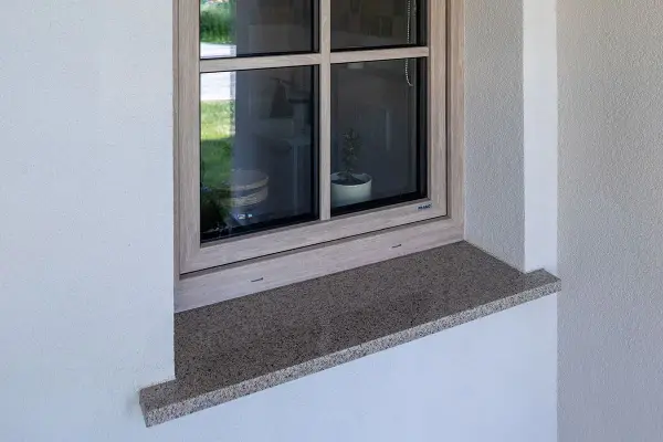 Ile za montaż parapetów zewnętrznych - uniknij ukrytych kosztów
