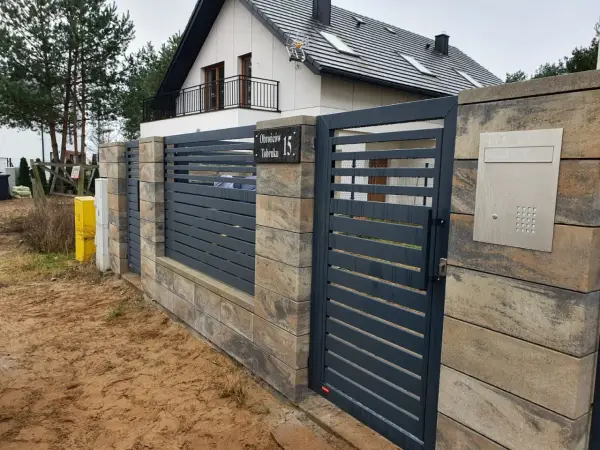 Ile kosztuje budowa ogrodzenia? Sprawdź cennik i oszczędź!