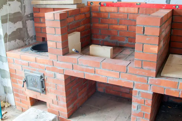 Jak zbudować grill murowany krok po kroku? Przewodnik DIY